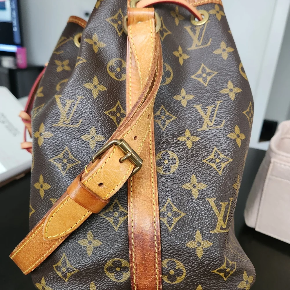 Louis Vuitton Monogram Brown Bucket Bag - Picture 6 of 14